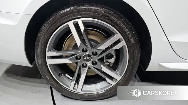 Audi A4 (B9) id 3690592 из Кореи 15