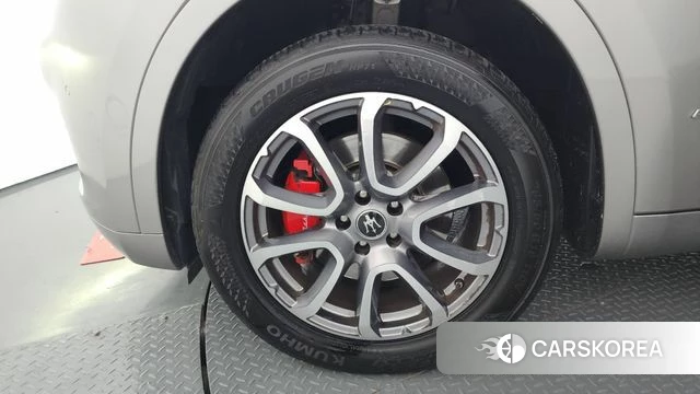 Maserati Levante id 4562529 из Кореи 29