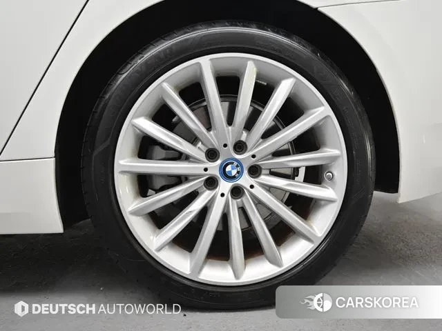 BMW 5 Series (G30) id 3752187 из Кореи 15