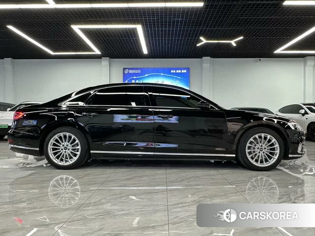 Audi A8 id 4235902 из Китая 13