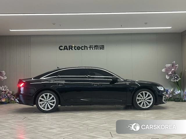 Audi A6L id 4253134 из Китая 21