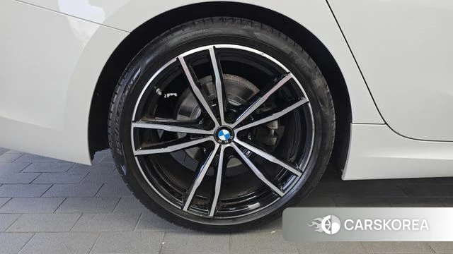 BMW 3 Series (G20) id 4469601 из Кореи 28