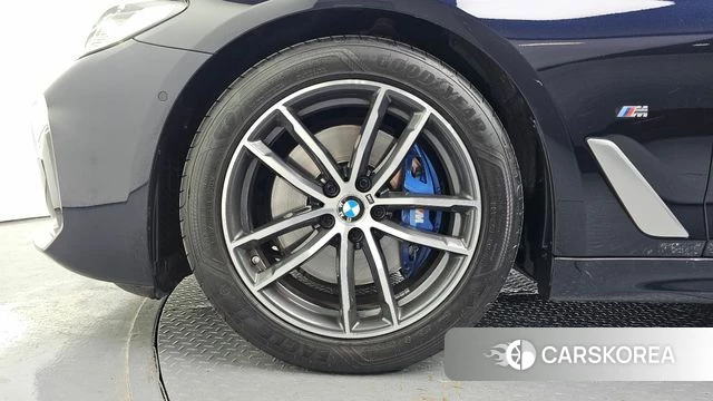 BMW 5 Series (G30) id 4202291 из Кореи 30