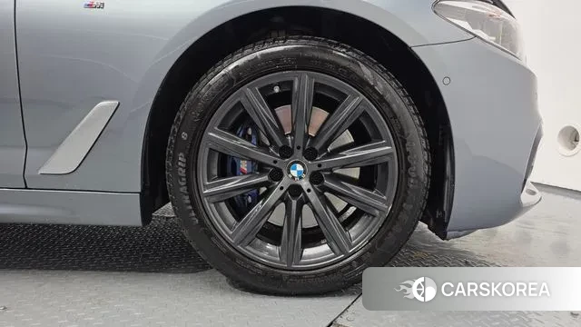 BMW 5 Series (G30) id 3445117 из Кореи 15