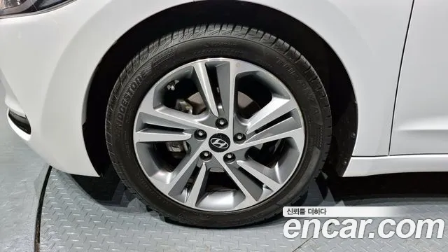 Hyundai Avante AD id 2478941 из Кореи 15