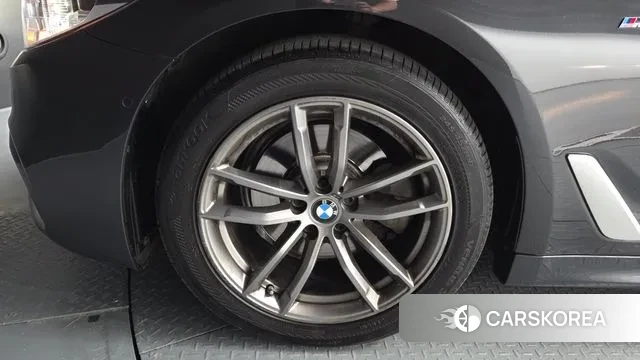 BMW 5 Series (G30) id 3014043 из Кореи 15