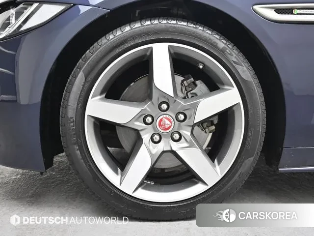 Jaguar XE id 3736724 из Кореи 11