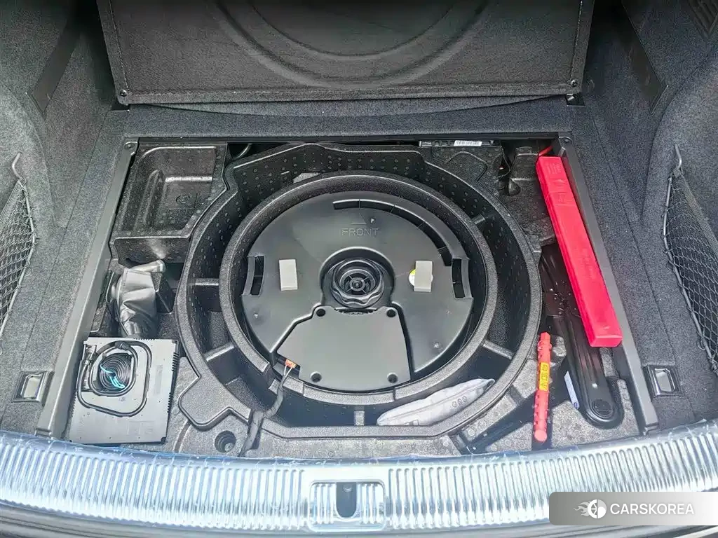 Audi Q5L id 4559805 из Китая 25