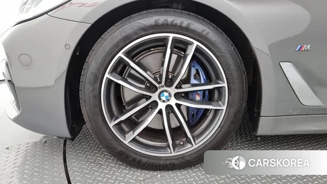 BMW 5 Series (G30) id 3012127 из Кореи 15