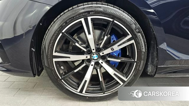 BMW 5 Series (G60) id 4222604 из Кореи 15