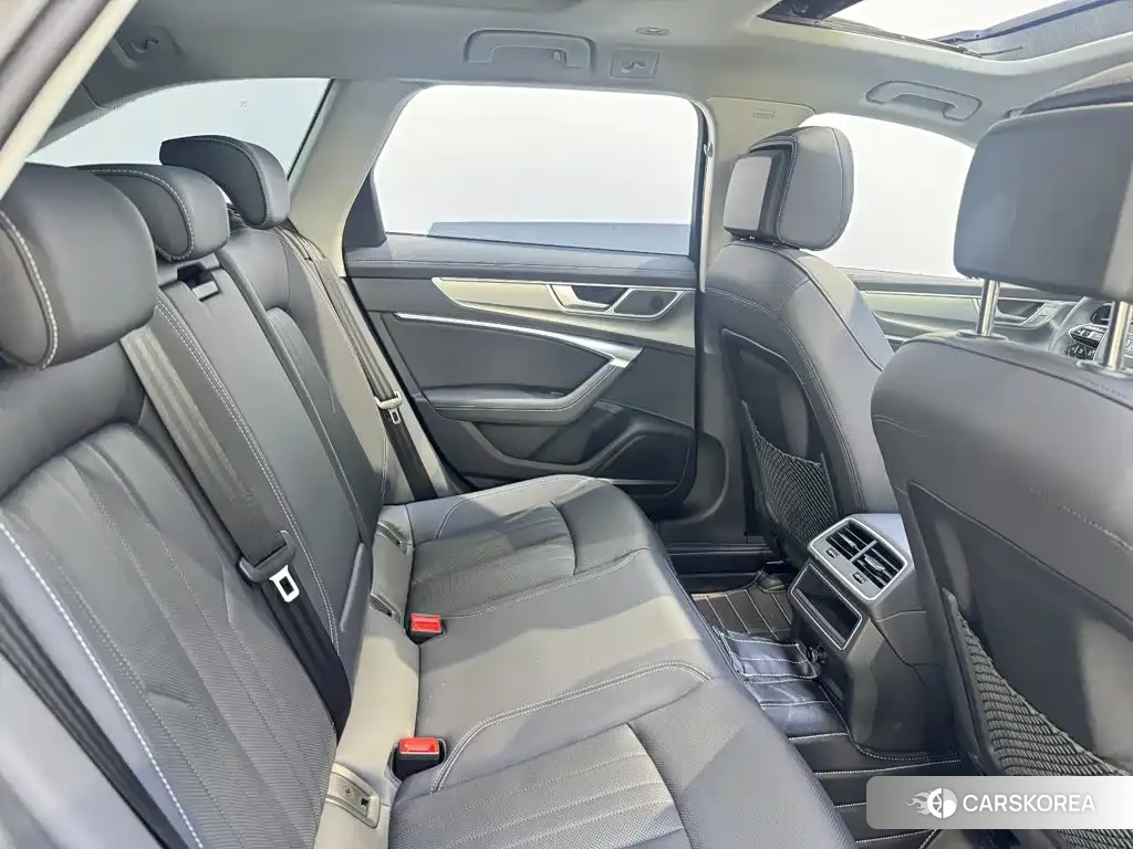 Audi A6 id 4686015 из Китая 14