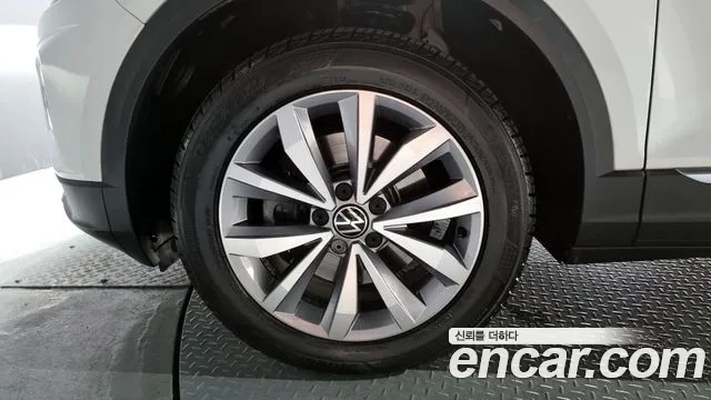 Volkswagen T-Roc id 2921552 из Кореи 15