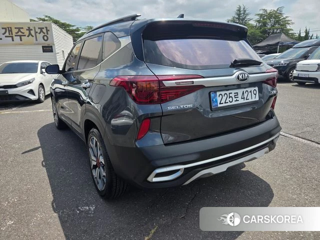 Kia Seltos id 4667145 из Кореи 14