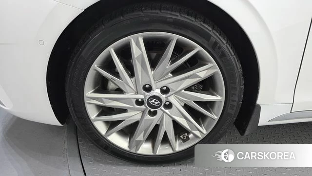 Hyundai The New Grandeur IG id 4459001 из Кореи 30