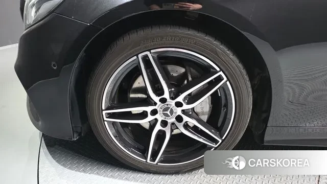 Mercedes-Benz E-Class W213 id 3766546 из Кореи 15