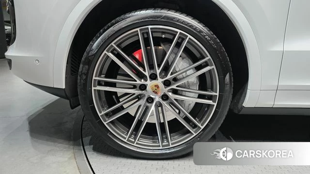 Porsche Cayenne (PO536) id 4422179 из Кореи 25