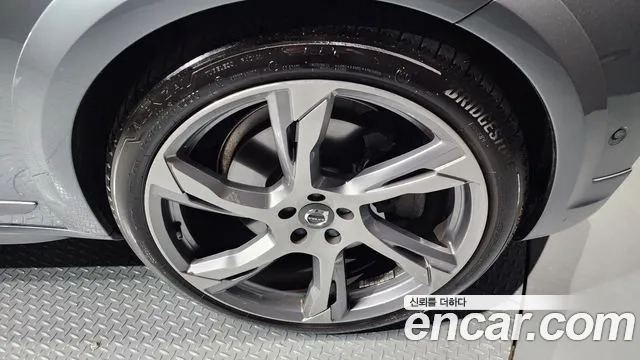 Volvo V90 Cross-Country id 2946277 из Кореи 15