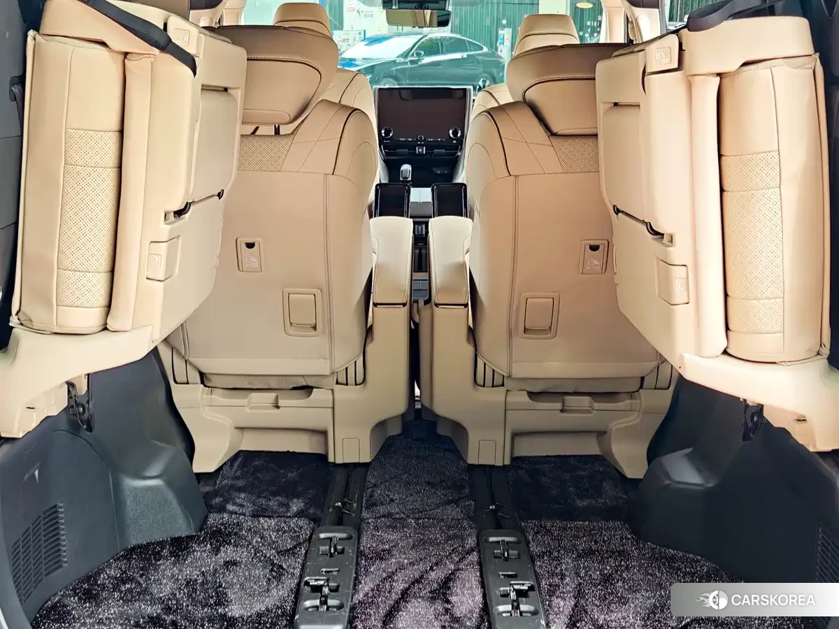Toyota Alphard 2024 Черный из Китая, фото 5