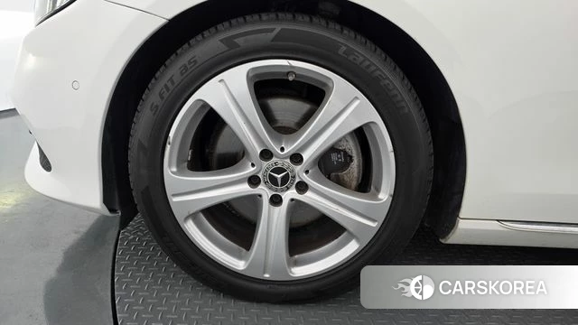 Mercedes-Benz E-Class W213 id 4781249 из Кореи 25