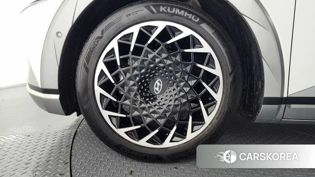 Hyundai Ionic 5 id 3806426 из Кореи 16