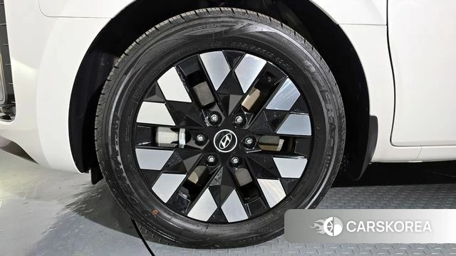 Hyundai Staria id 4291783 из Кореи 32