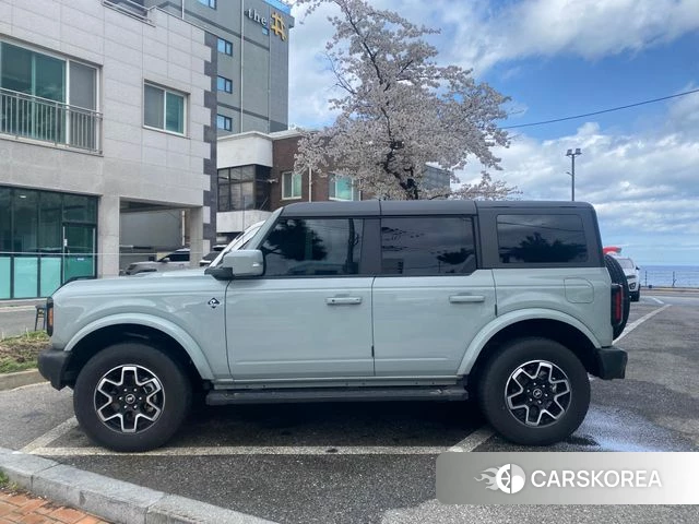 Ford Bronco 6th Generation 2025 Небесно-голубой из Кореи, фото 5