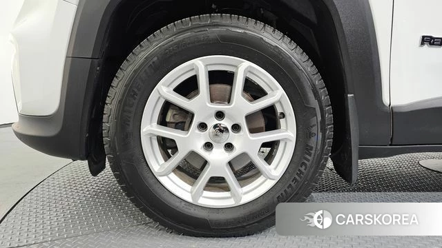 Jeep Renegade id 4325399 из Кореи 15