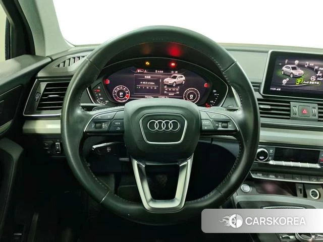 Audi Q5L id 4260816 из Китая 12