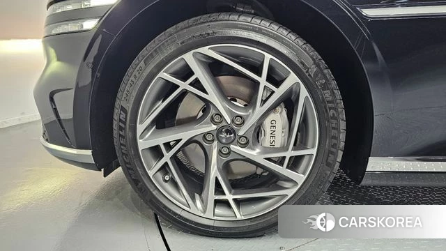 Genesis G90 (RS4) id 4618472 из Кореи 33