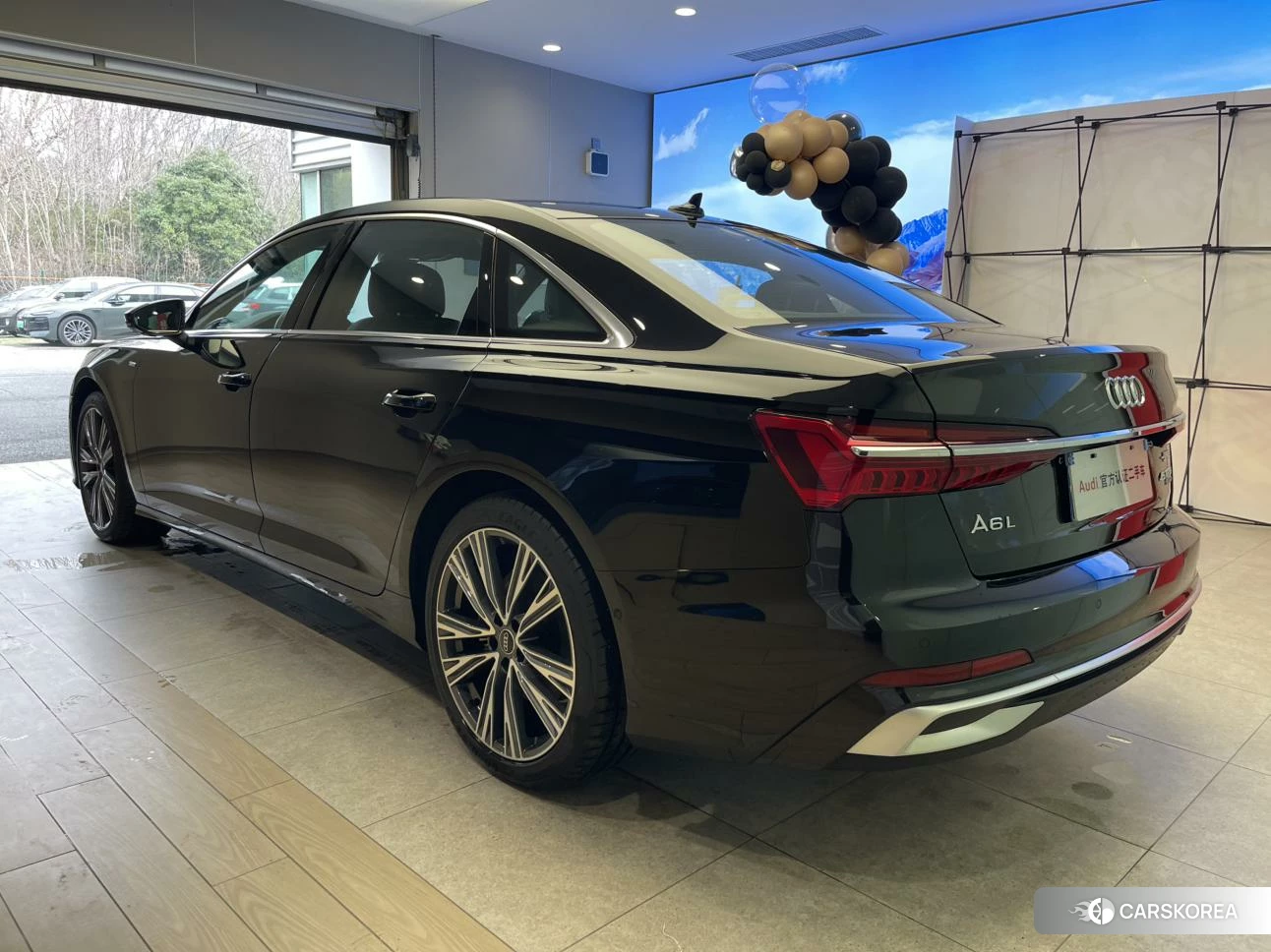 Audi A6L id 4492915 из Китая 11