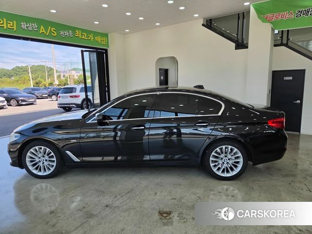 BMW 5 Series (G30) id 4930931 из Кореи 13