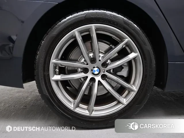 BMW 5 Series (G30) id 3460343 из Кореи 15