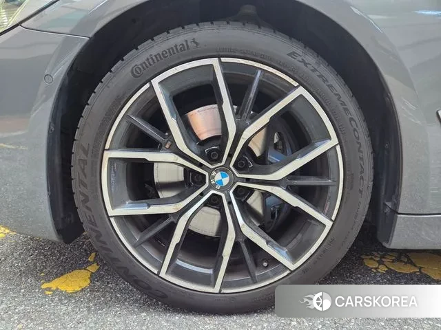 BMW 5 Series (G30) id 2973434 из Кореи 14