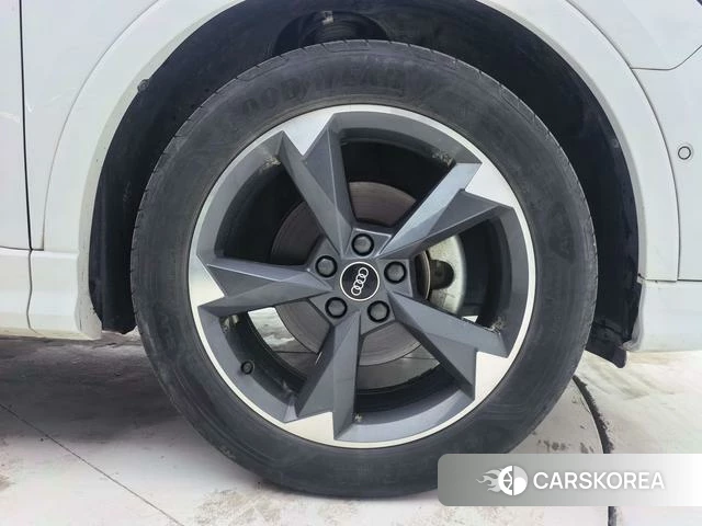 Audi Q3 id 4353669 из Китая 20