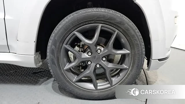 Jeep Grand Cherokee id 3038749 из Кореи 15