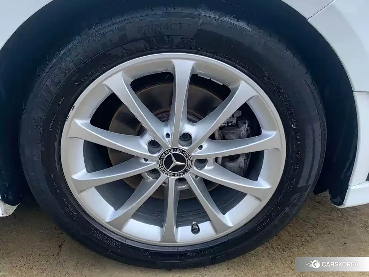 Mercedes-Benz A-Class id 4565124 из Китая 14