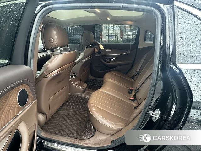 Mercedes-Benz E-class 2021 Черный из Китая, фото 5