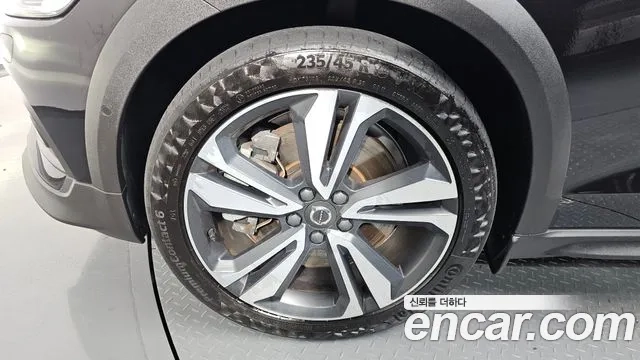 Volvo V60 Cross-Country 2nd Generation id 2907235 из Кореи 15