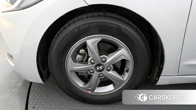 Hyundai Avante AD id 3801723 из Кореи 15