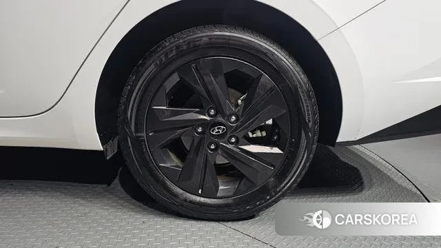 Hyundai Avante (CN7) id 3770688 из Кореи 15