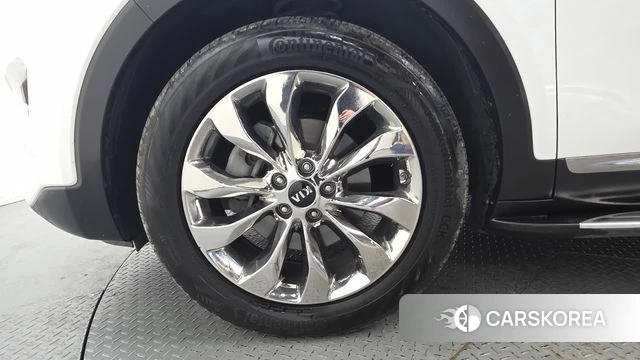 Kia The New Sorento id 4693943 из Кореи 27