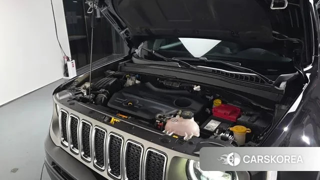 Jeep Renegade id 2986107 из Кореи 15