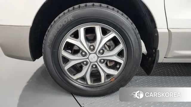 Hyundai The New Grand Starex id 3345459 из Кореи 15