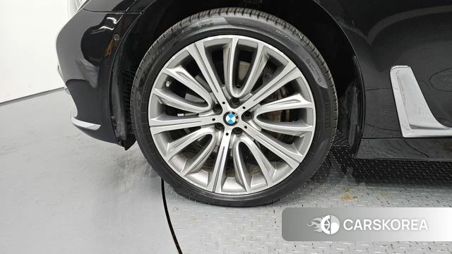BMW 7 Series (G11) id 4417208 из Кореи 30