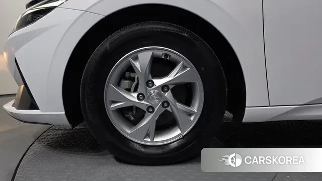 Hyundai Avante (CN7) id 3349982 из Кореи 15