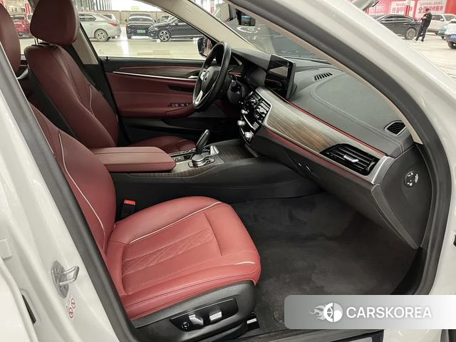 BMW 5 series PHEV id 4271231 из Китая 13