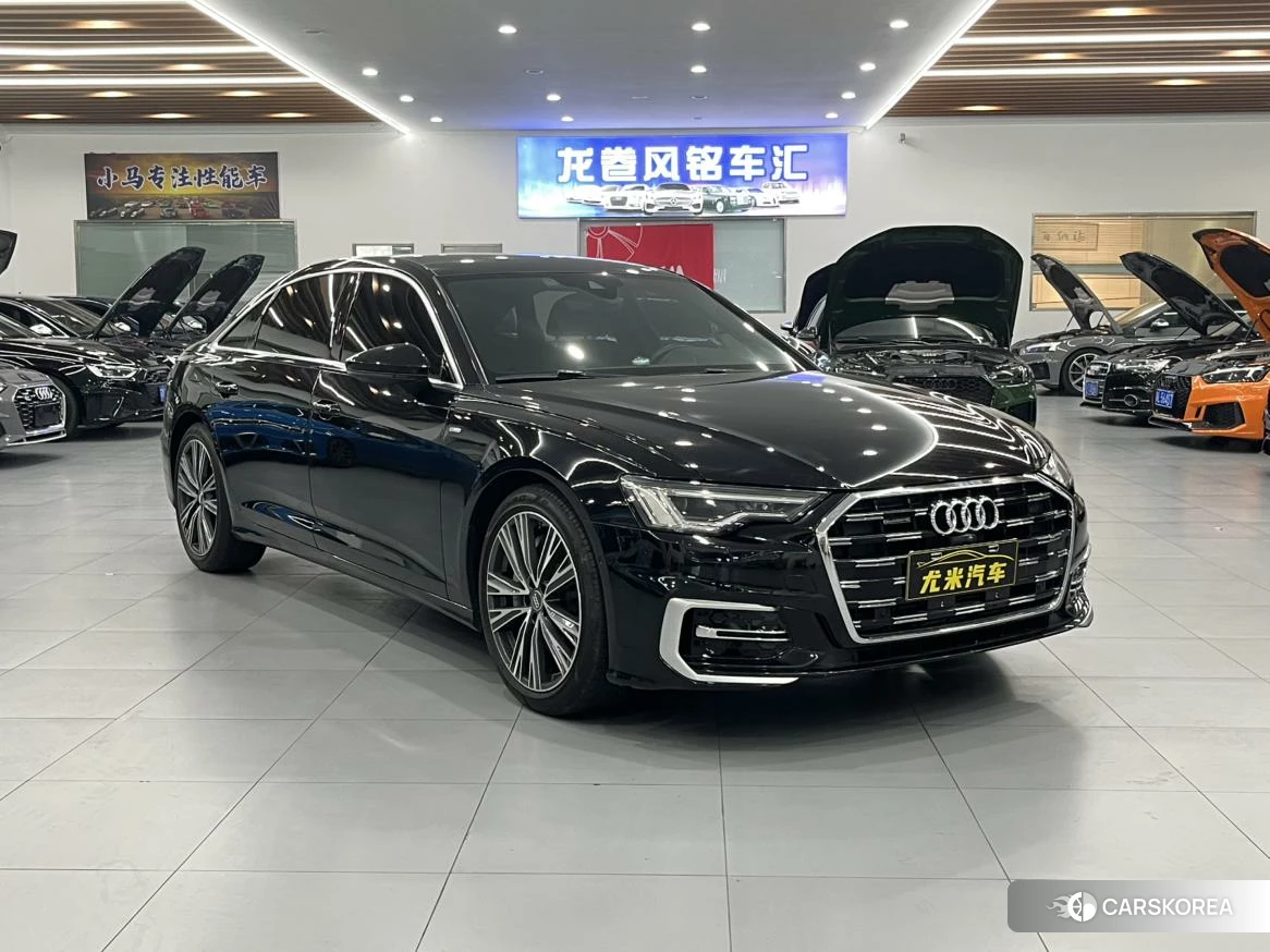 Audi A6L id 4405820 из Китая 11