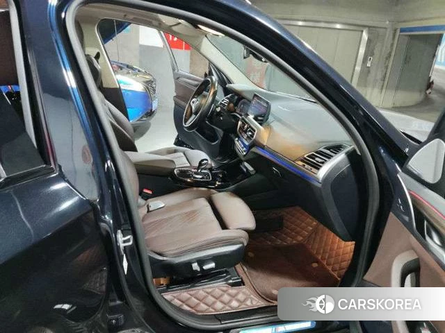 BMW X3 id 4374464 из Китая 9