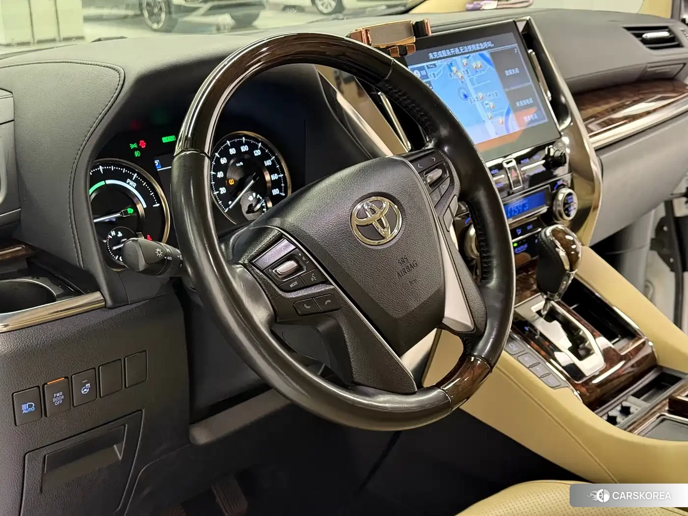 Toyota Elfa id 4655132 из Китая 17