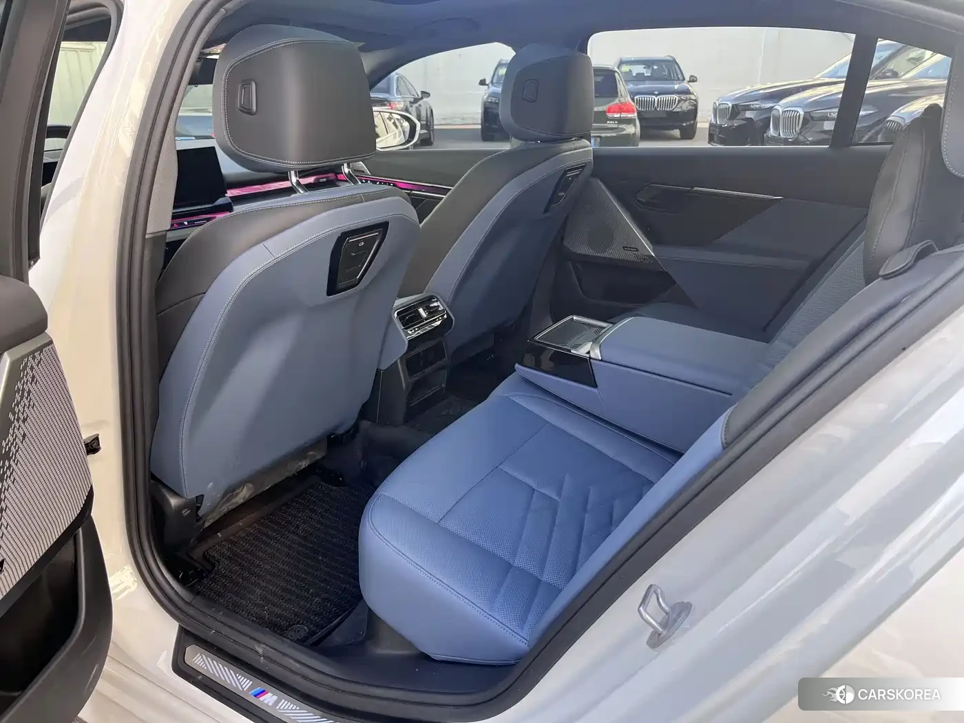 BMW i5 id 4538984 из Китая 11